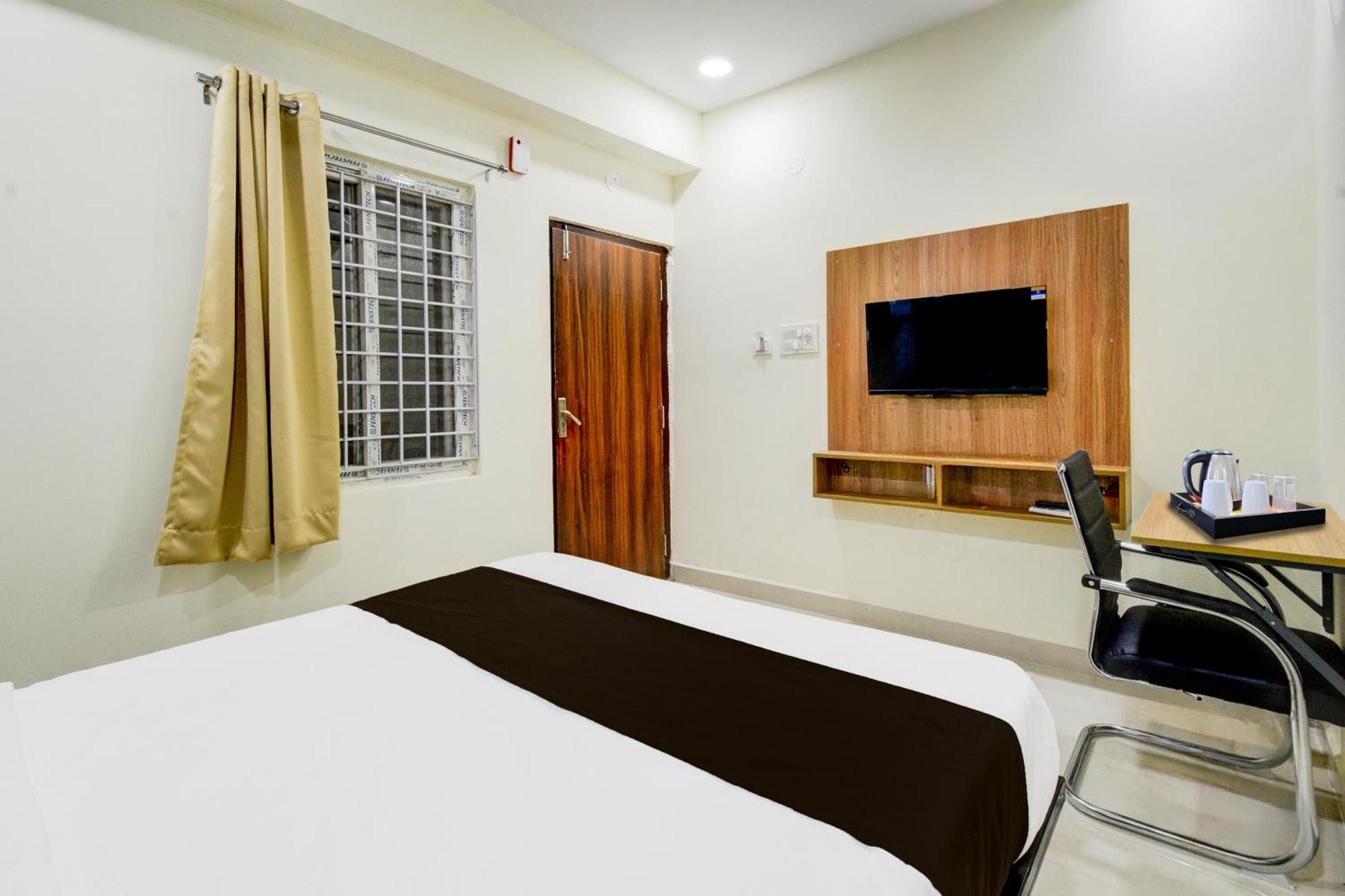 Super Townhouse Kukatpally North Formerly Munagala Arcade Haïdarabad Extérieur photo