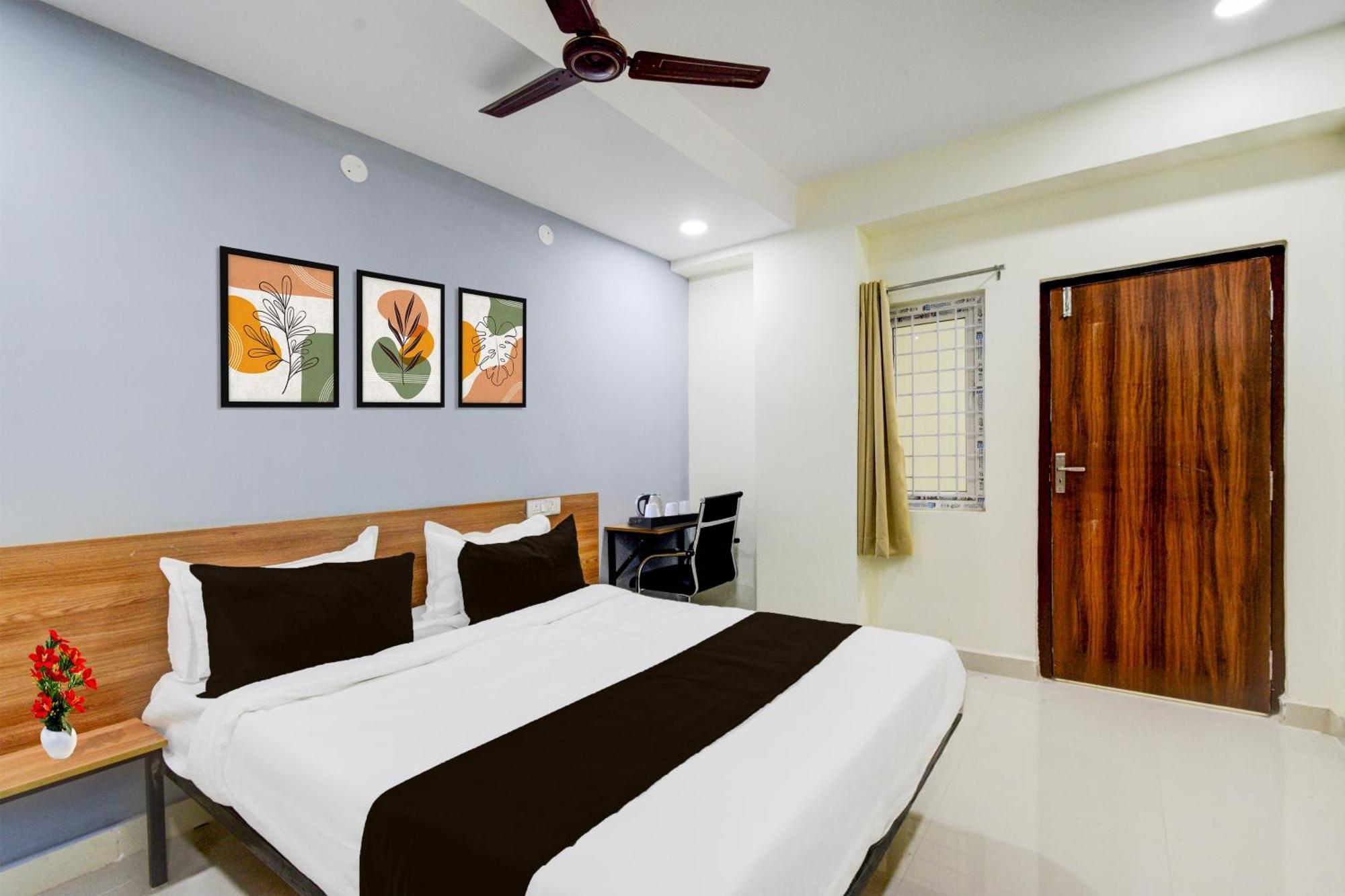 Super Townhouse Kukatpally North Formerly Munagala Arcade Haïdarabad Extérieur photo