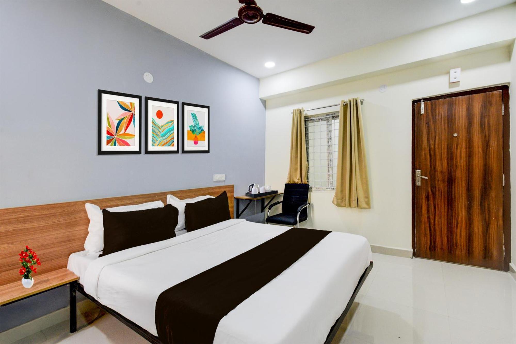 Super Townhouse Kukatpally North Formerly Munagala Arcade Haïdarabad Extérieur photo