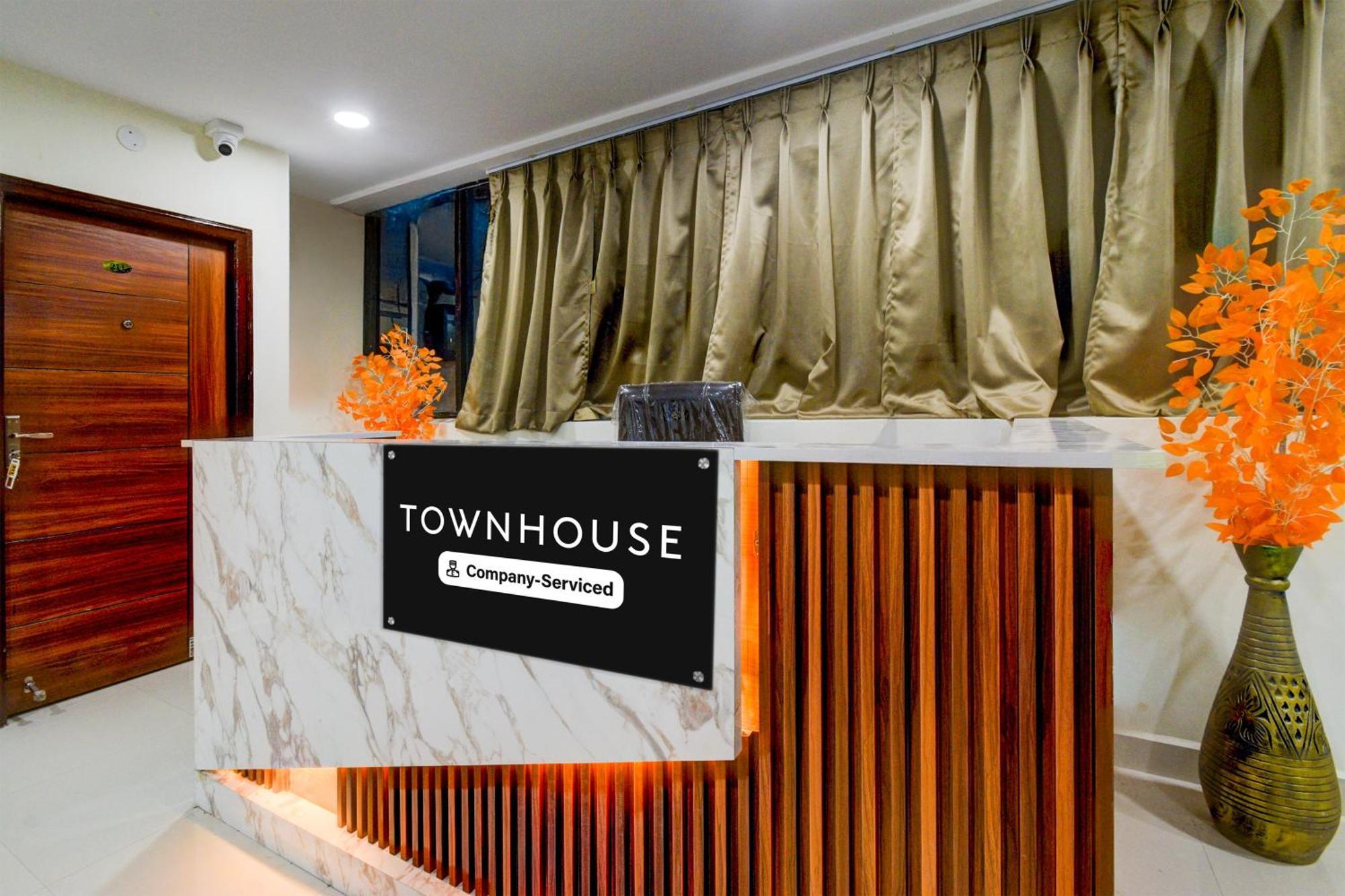 Super Townhouse Kukatpally North Formerly Munagala Arcade Haïdarabad Extérieur photo